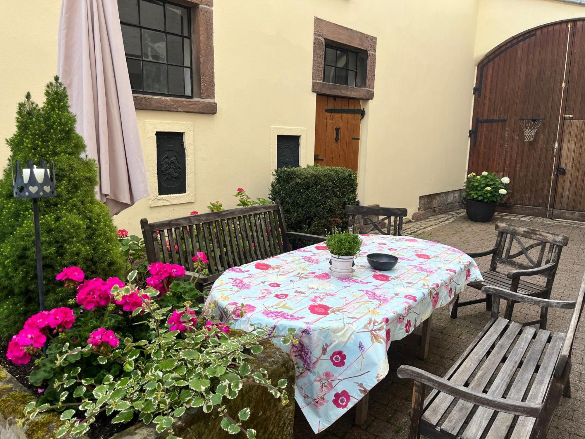 Apartment Van Eß Hof - Altstadt Warburg Buitenkant foto